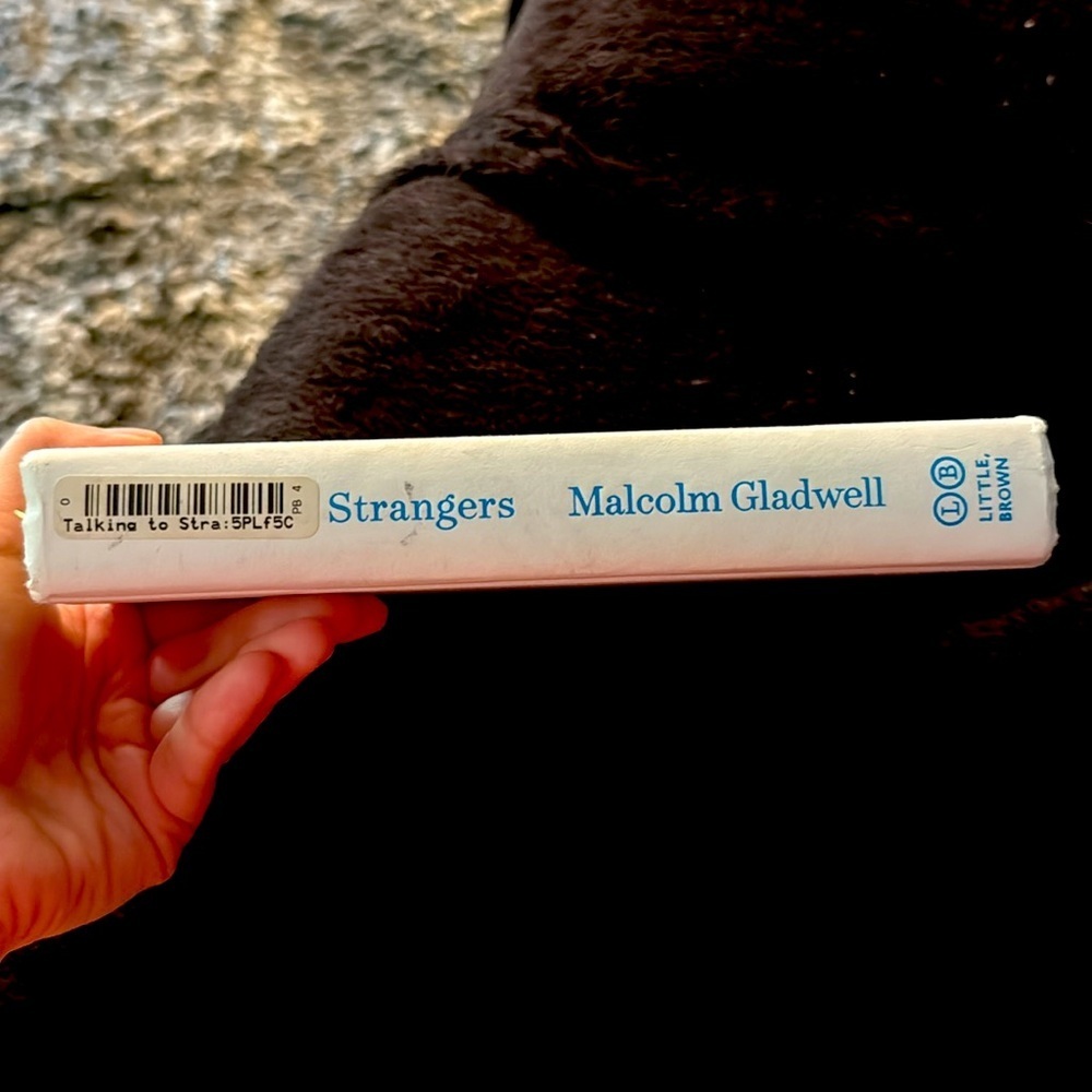 Talking to Strangers by Malcolm Gladwell Book